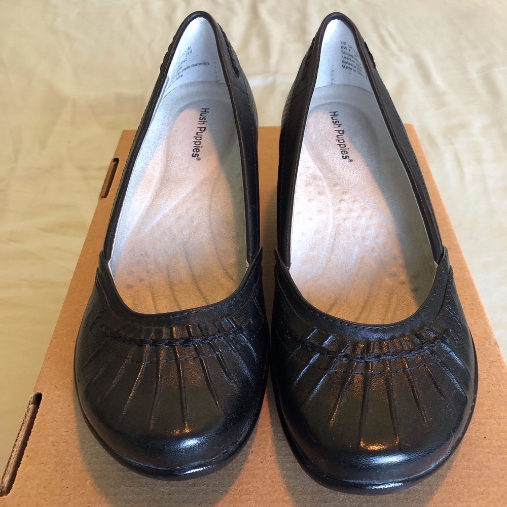 Hush Puppies Wedge Size 6W